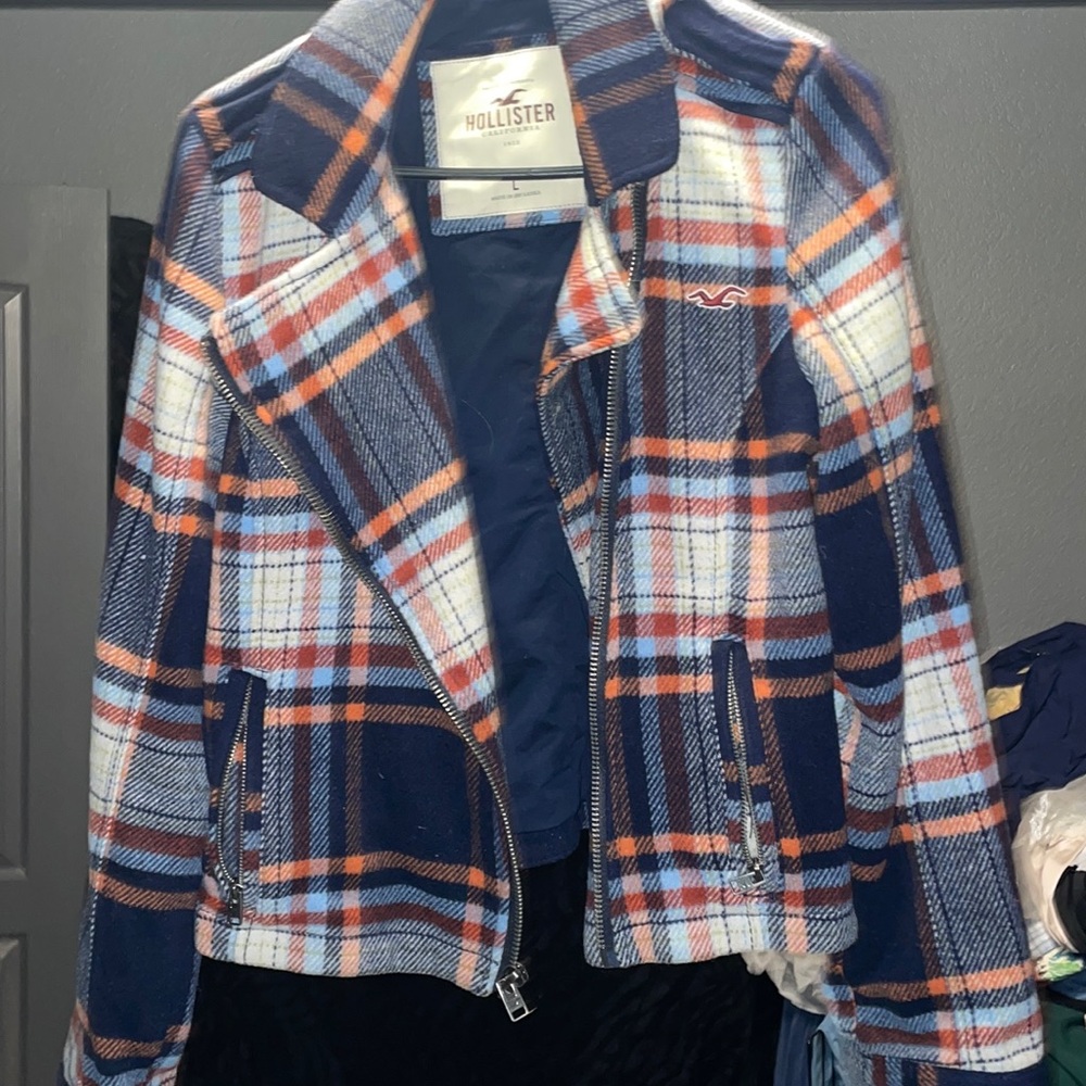 HOLLIDTER Plaid Jacket Runs small so fits more like a medium